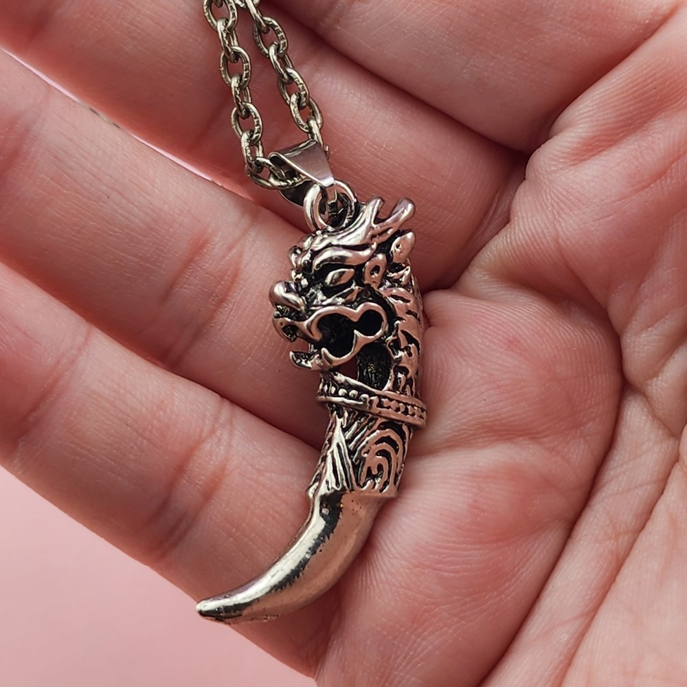 Silver Tone Dragon Head Fang Pendant Necklace Gothic Fantasy Claw Tooth Talisman
